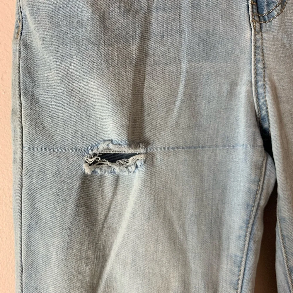 RSQ light wash ripped skinny jeans size 3 - Picture 3 of 8